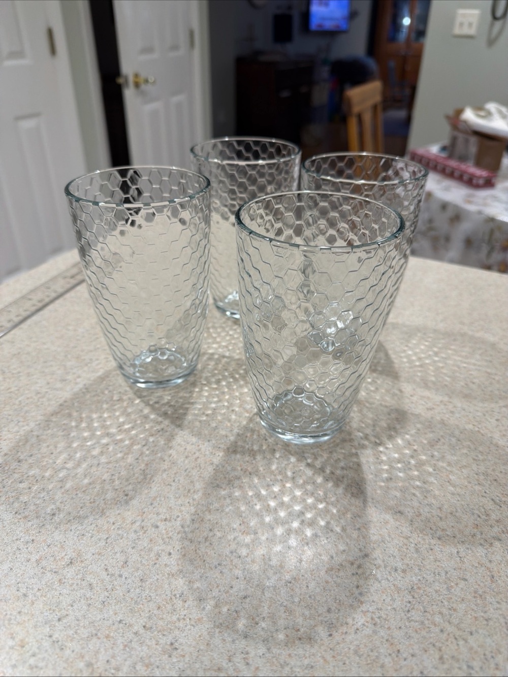 Vintage Pasabuhce Clear Hex-Pattern Glass 5.5 in Tumblers - Set of 4 honeycomb - Picture 15 of 15